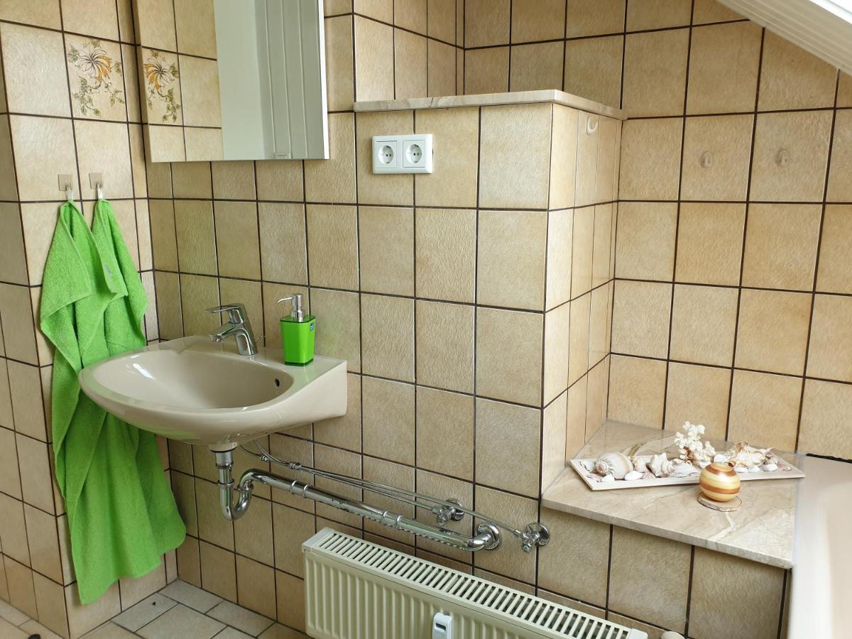 Apartment, Boxspringbett, Ruhige Lage, Kassel Naehe Schauenburg エクステリア 写真